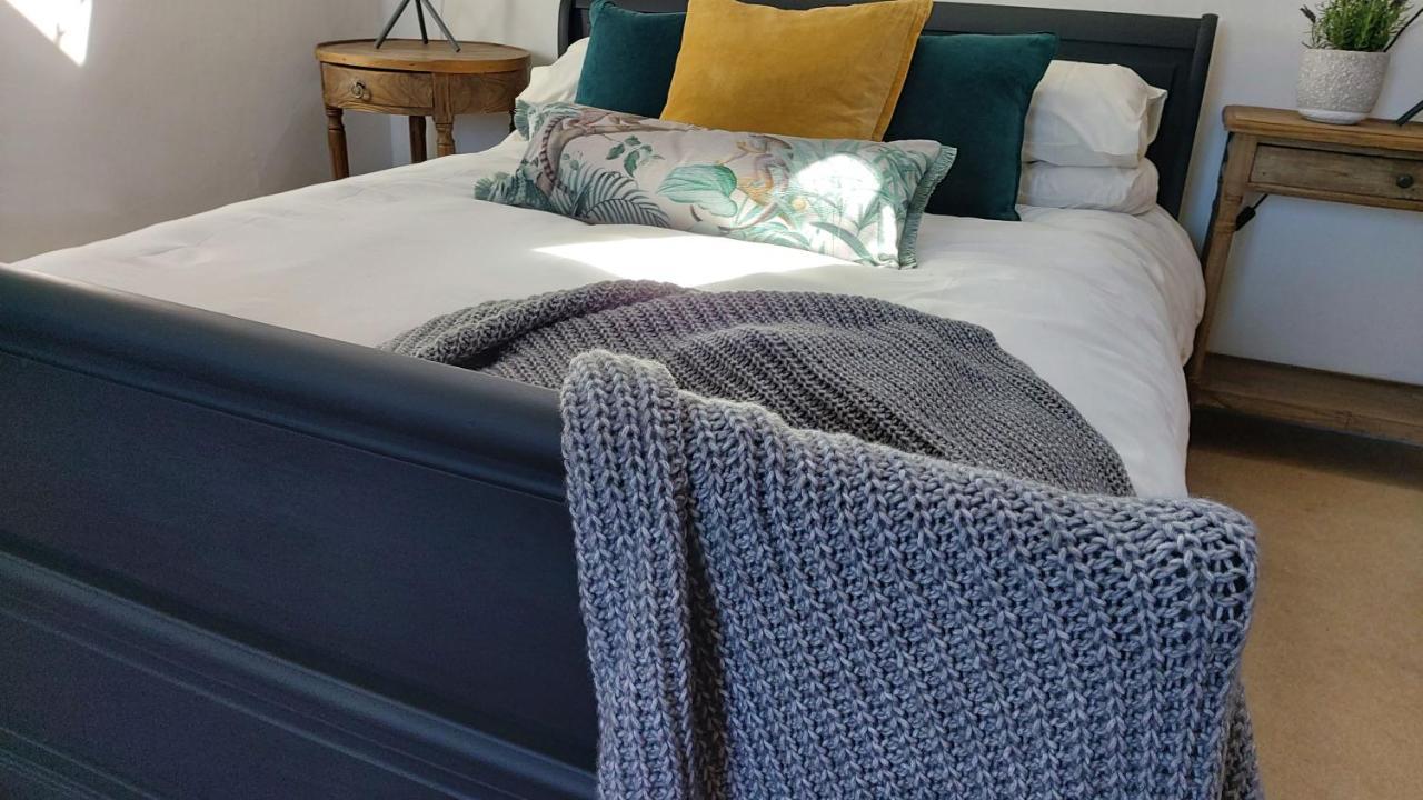 Chestnut Bed And Breakfast Bourton-on-the-Water Esterno foto