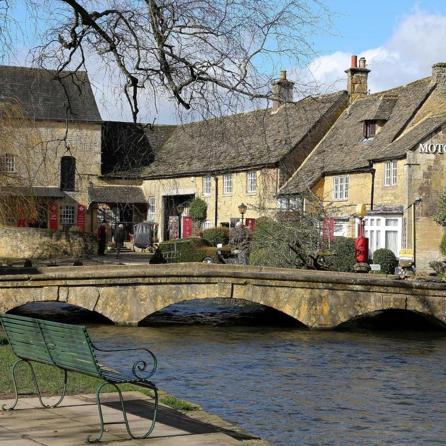 Chestnut Bed And Breakfast Bourton-on-the-Water Esterno foto