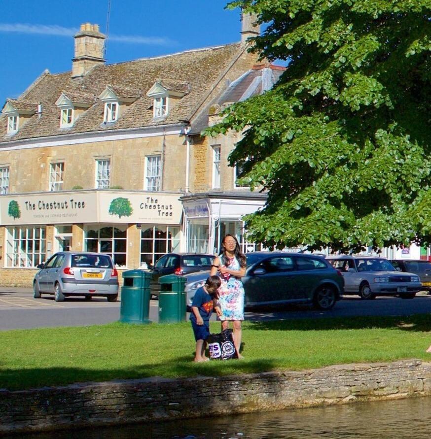 Chestnut Bed And Breakfast Bourton-on-the-Water Esterno foto