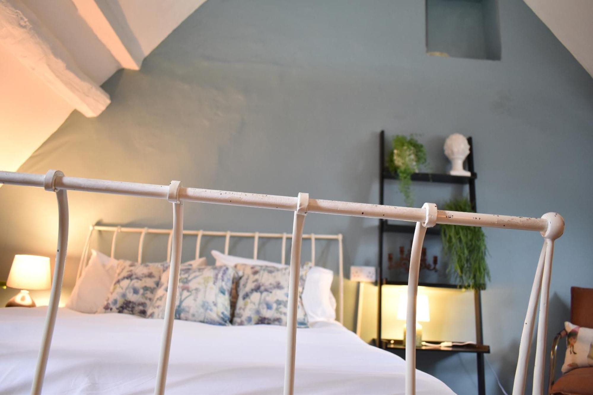 Chestnut Bed And Breakfast Bourton-on-the-Water Esterno foto