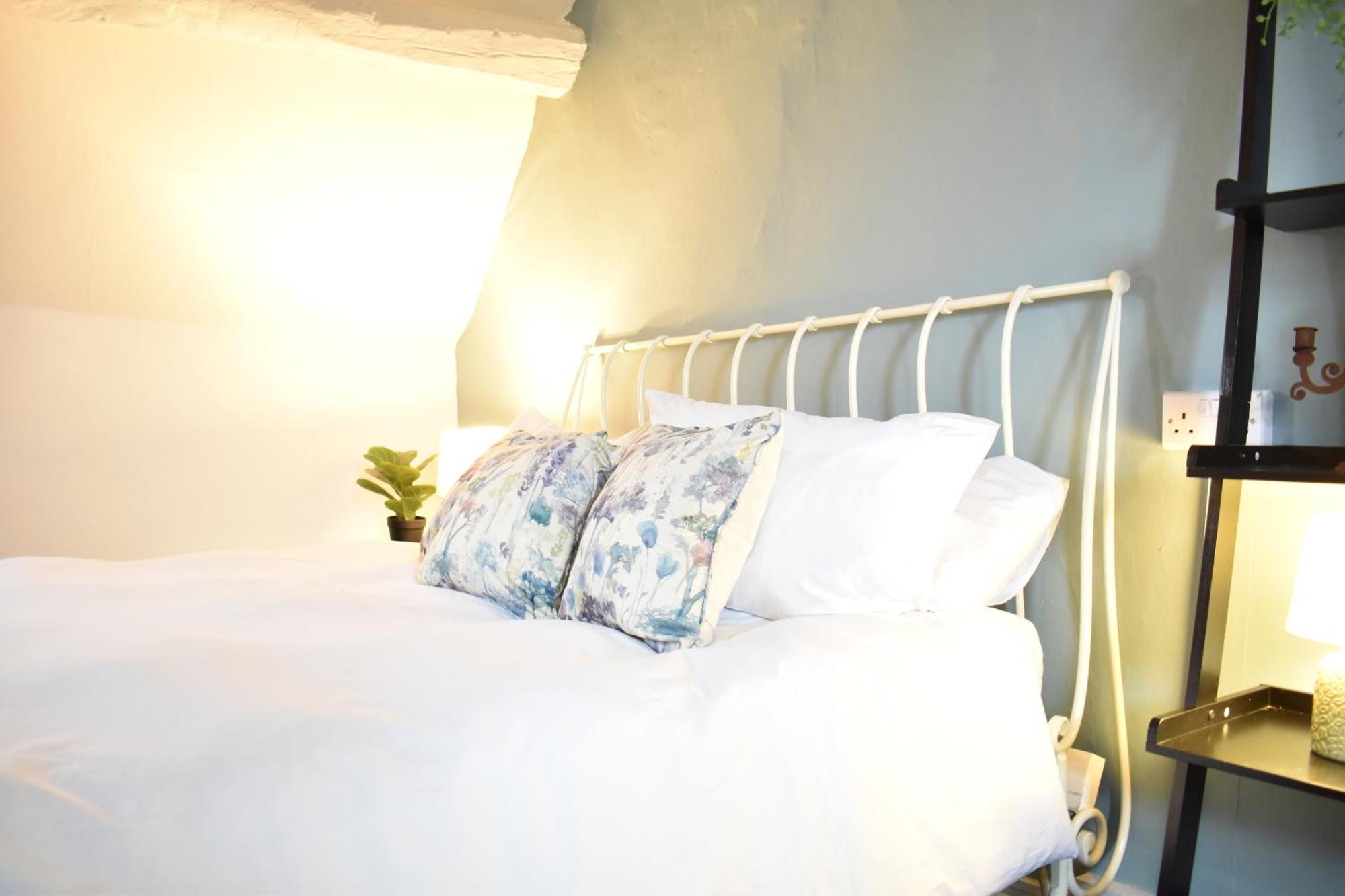 Chestnut Bed And Breakfast Bourton-on-the-Water Esterno foto