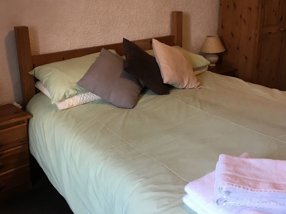 Chestnut Bed And Breakfast Bourton-on-the-Water Esterno foto