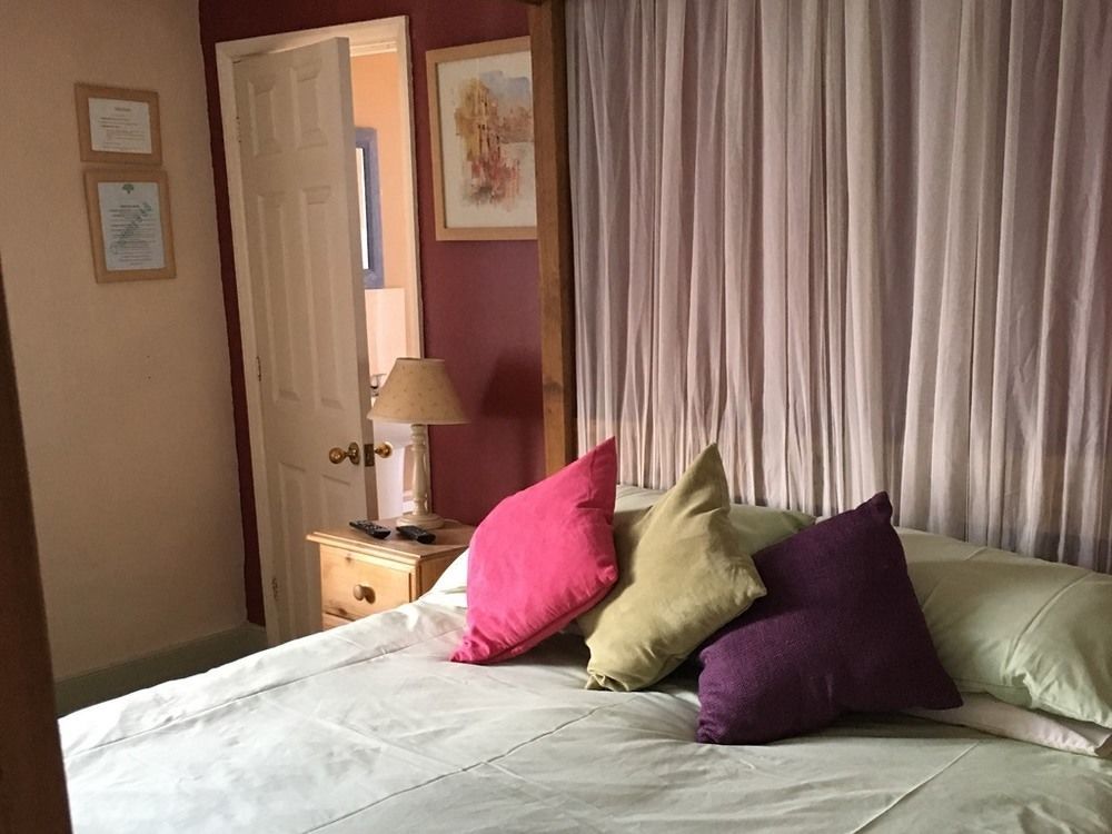 Chestnut Bed And Breakfast Bourton-on-the-Water Esterno foto
